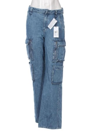 Blugi de femei Guess, Mărime S, Culoare Albastru, Preț 549,99 Lei