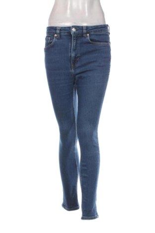 Damskie jeansy H&M, Rozmiar M, Kolor Niebieski, Cena 79,40 zł