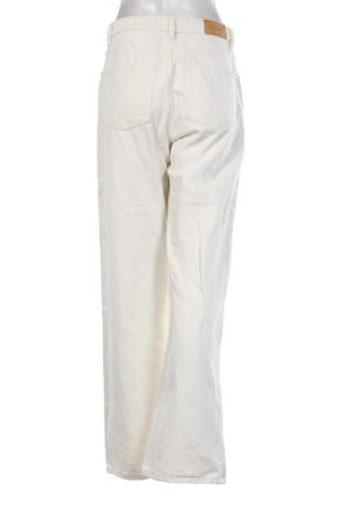 Damen Jeans Monki, Größe M, Farbe Ecru, Preis 17,84 €