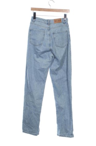 Damskie jeansy NA-KD, Rozmiar XS, Kolor Niebieski, Cena 112,04 zł