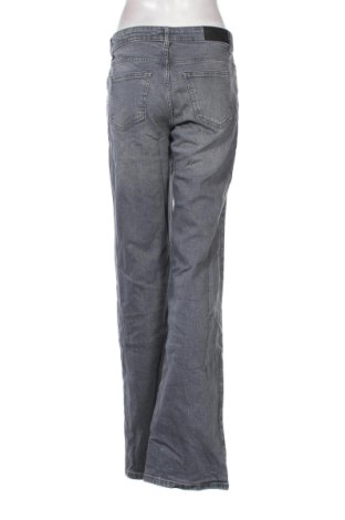 Damskie jeansy Noisy May, Rozmiar M, Kolor Szary, Cena 110,99 zł