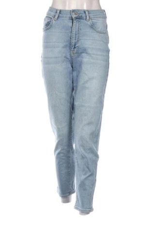 Damskie jeansy Perfect Jeans By Gina Tricot, Rozmiar M, Kolor Niebieski, Cena 91,09 zł