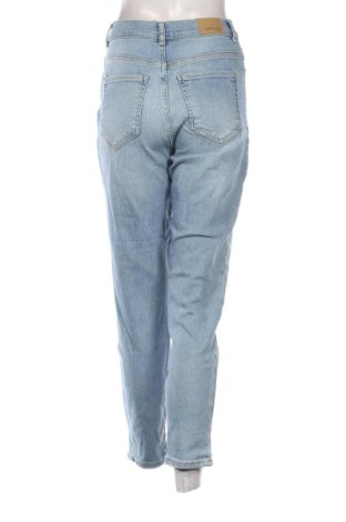 Damskie jeansy Perfect Jeans By Gina Tricot, Rozmiar M, Kolor Niebieski, Cena 91,09 zł