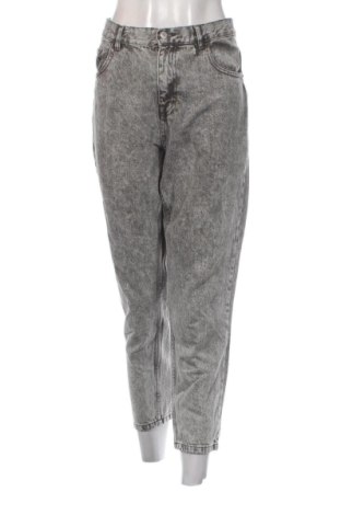 Dámske džínsy  Pull&Bear, Veľkosť L, Farba Sivá, Cena  17,95 €