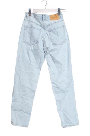 Damskie jeansy Pull&Bear, Rozmiar XS, Kolor Niebieski, Cena 78,99 zł