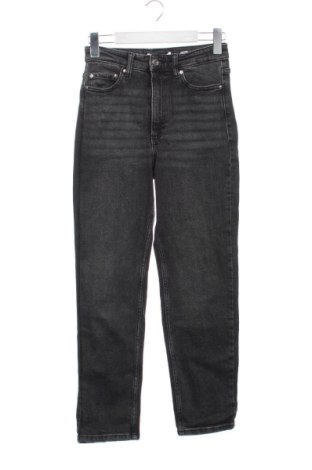 Дамски дънки Pull&Bear, Размер XS, Цвят Черен, Цена 15,00 €
