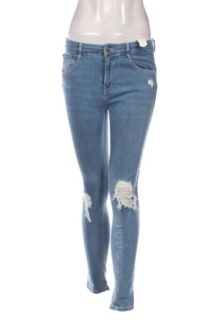 Damskie jeansy Pull&Bear, Rozmiar M, Kolor Niebieski, Cena 80,38 zł