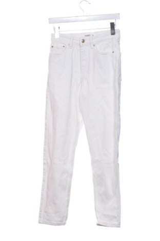 Γυναικείο Τζίν Pull&Bear, Μέγεθος XS, Χρώμα Λευκό, Τιμή 15,00 €