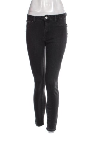 Damen Jeans Silvian Heach, Größe M, Farbe Grau, Preis 38,00 €