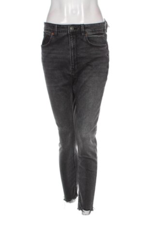 Damskie jeansy Stradivarius, Rozmiar L, Kolor Kolorowy, Cena 89,97 zł