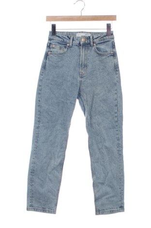 Damskie jeansy Stradivarius, Rozmiar XS, Kolor Niebieski, Cena 78,99 zł