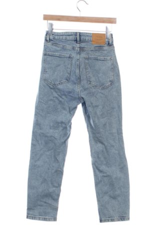 Damskie jeansy Stradivarius, Rozmiar XS, Kolor Niebieski, Cena 78,99 zł