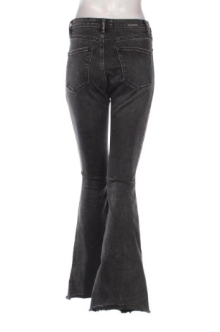 Dámske džínsy  Stradivarius, Veľkosť M, Farba Čierna, Cena  14,77 €