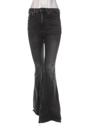 Blugi de femei Stradivarius, Mărime S, Culoare Multicolor, Preț 79,99 Lei, #136340848