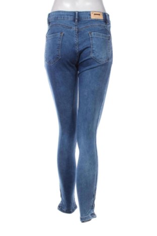 Damskie jeansy Unbranded, Rozmiar M, Kolor Niebieski, Cena 123,34 zł