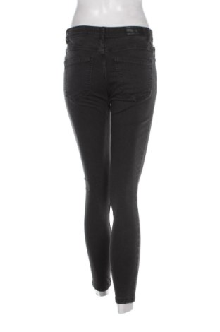 Blugi de femei Vero Moda, Mărime M, Culoare Negru, Preț 107,99 Lei