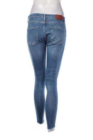 Damskie jeansy Zara, Rozmiar M, Kolor Niebieski, Cena 72,99 zł