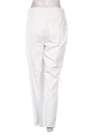 Дамски дънки Zara, Размер M, Цвят Бял, Цена 14,31 €