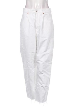 Blugi de femei Zara, Mărime M, Culoare Alb, Preț 89,99 Lei, #136398737