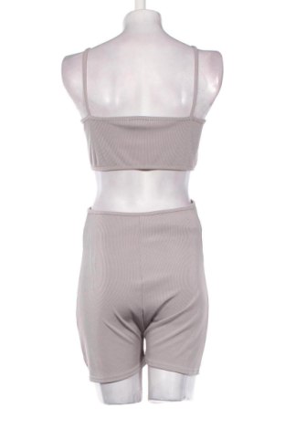Kurzer Damenoverall Missy Empire, Größe M, Farbe Grau, Preis 20,00 €