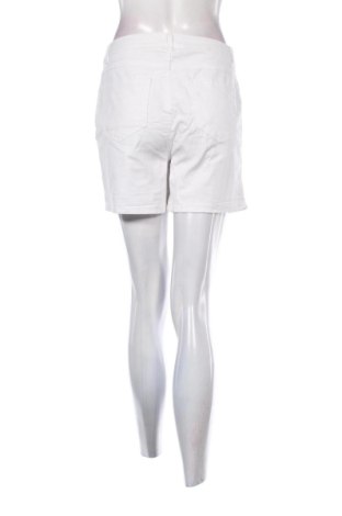 Pantaloni scurți de femei Amisu, Mărime M, Culoare Alb, Preț 50,58 Lei
