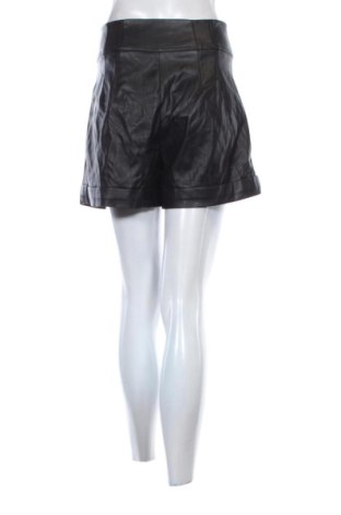Női rövidnadrág Bershka, Méret M, Szín Fekete, Ár 4 949 Ft