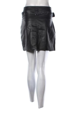 Пола Bershka, Размер S, Цвят Черен, Цена 9,78 €