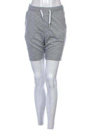 Dámske kraťasy  C&A, Veľkosť S, Farba Sivá, Cena  11,95 €