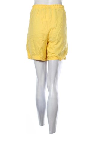 Pantaloni scurți de femei Esmara, Mărime XL, Culoare Galben, Preț 52,13 Lei
