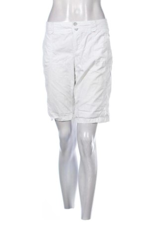 Pantaloni scurți de femei Esprit, Mărime XL, Culoare Alb, Preț 88,62 Lei