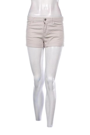 Pantaloni scurți de femei H&M, Mărime S, Culoare Bej, Preț 52,13 Lei