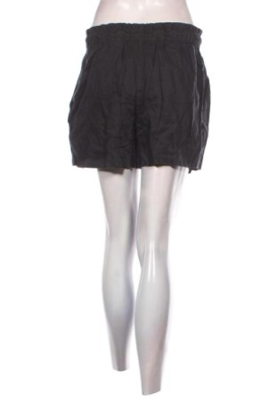 Pantaloni scurți de femei H&M, Mărime S, Culoare Gri, Preț 98,99 Lei