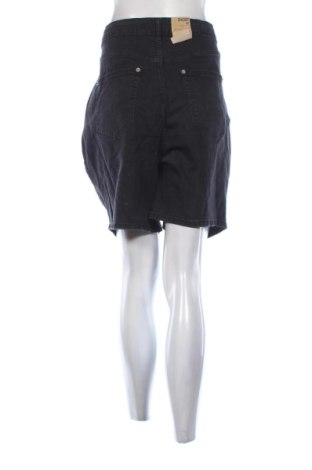 Дамски къс панталон Kiabi, Размер XXL, Цвят Черен, Цена 10,22 €