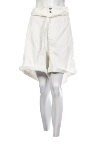 Pantaloni scurți de femei Kiabi, Mărime 4XL, Culoare Alb, Preț 98,99 Lei