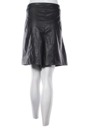 Pantaloni scurți de femei Kiabi, Mărime 3XL, Culoare Negru, Preț 60,99 Lei