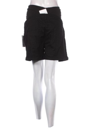 Damen Shorts Maternite, Größe XXL, Farbe Schwarz, Preis 51,99 €