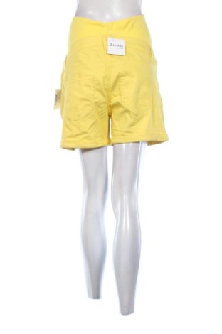 Damen Shorts Maternite, Größe XL, Farbe Gelb, Preis € 51,99