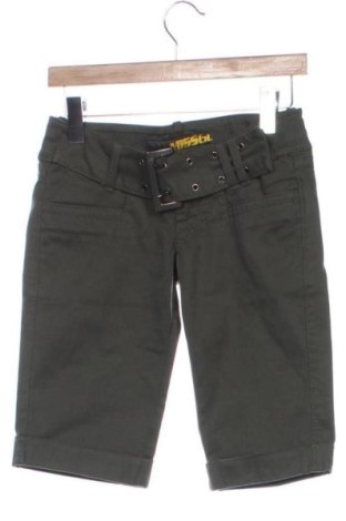 Damen Shorts Miss Sixty, Größe S, Farbe Grün, Preis 25,00 €