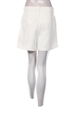 Damen Shorts Mochy, Größe M, Farbe Weiß, Preis 10,00 €
