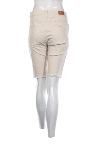 Damskie szorty ONLY, Rozmiar S, Kolor ecru, Cena 53,99 zł