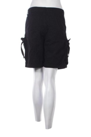 Damen Shorts Pull&Bear, Größe M, Farbe Schwarz, Preis 12,99 €