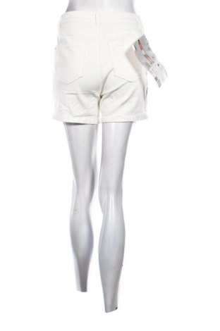 Дамски къс панталон Up 2 Fashion, Размер S, Цвят Бял, Цена 16,36 €
