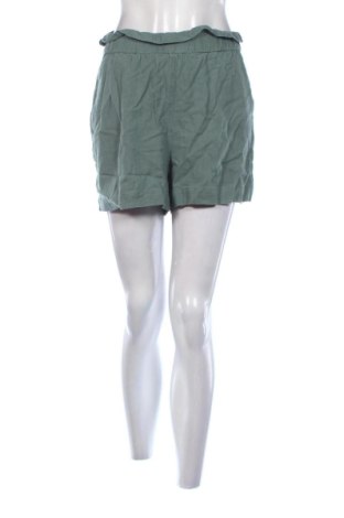 Pantaloni scurți de femei Vero Moda, Mărime M, Culoare Verde, Preț 53,34 Lei