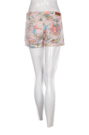 Pantaloni scurți de femei Vero Moda, Mărime L, Culoare Multicolor, Preț 63,99 Lei
