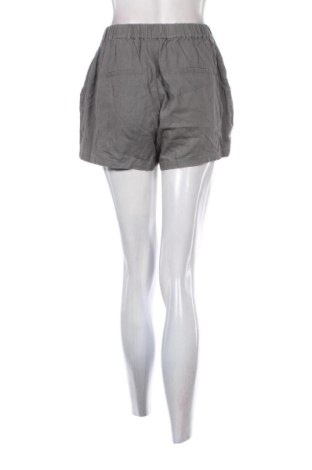Dámske kraťasy  Vero Moda, Veľkosť S, Farba Sivá, Cena  10,00 €