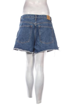 Pantaloni scurți de femei Weekday, Mărime L, Culoare Albastru, Preț 72,99 Lei