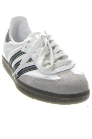 Дамски обувки Adidas Originals, Размер 38, Цвят Многоцветен, Цена 104,81 €