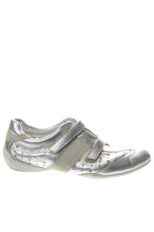 Γυναικεία παπούτσια Guess, Μέγεθος 40, Χρώμα Ασημί, Τιμή 47,99 €