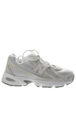 Дамски обувки New Balance, Размер 37, Цвят Сив, Цена 85,89 €
