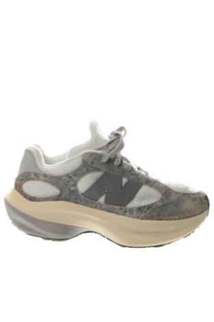 Дамски обувки New Balance, Размер 40, Цвят Многоцветен, Цена 84,00 €